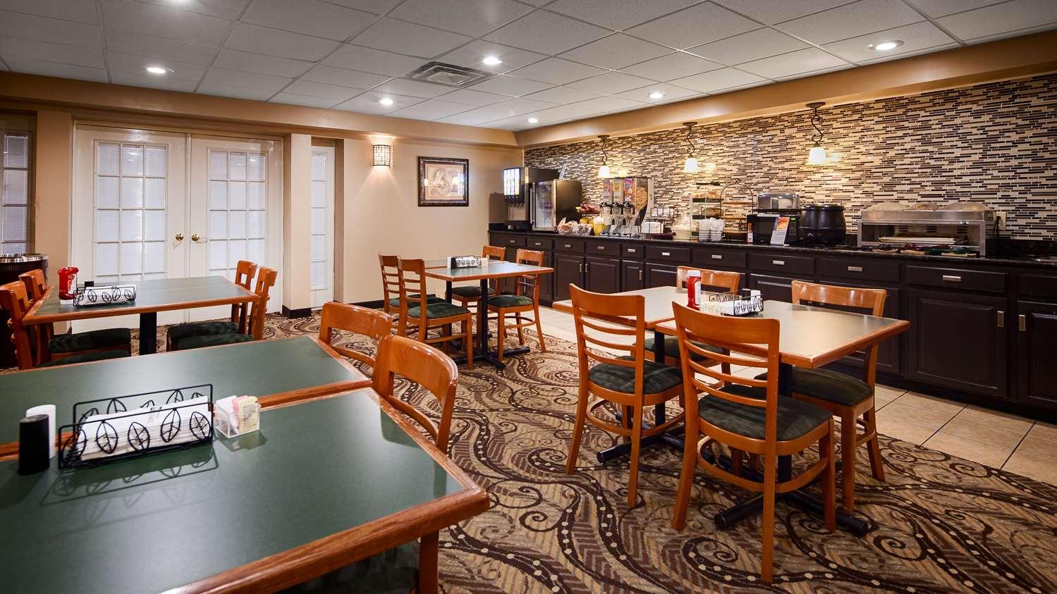 Rodeway Inn Barboursville Ngoại thất bức ảnh
