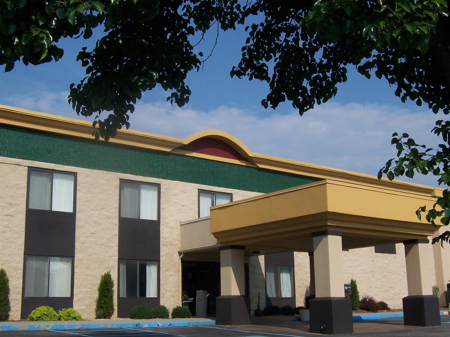 Rodeway Inn Barboursville Ngoại thất bức ảnh