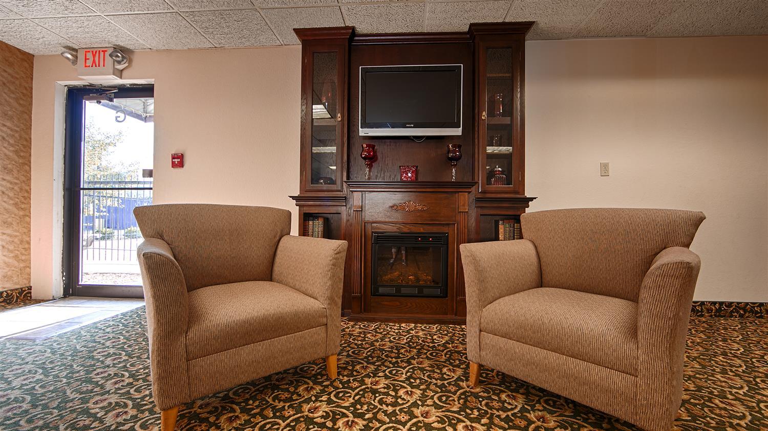 Rodeway Inn Barboursville Ngoại thất bức ảnh