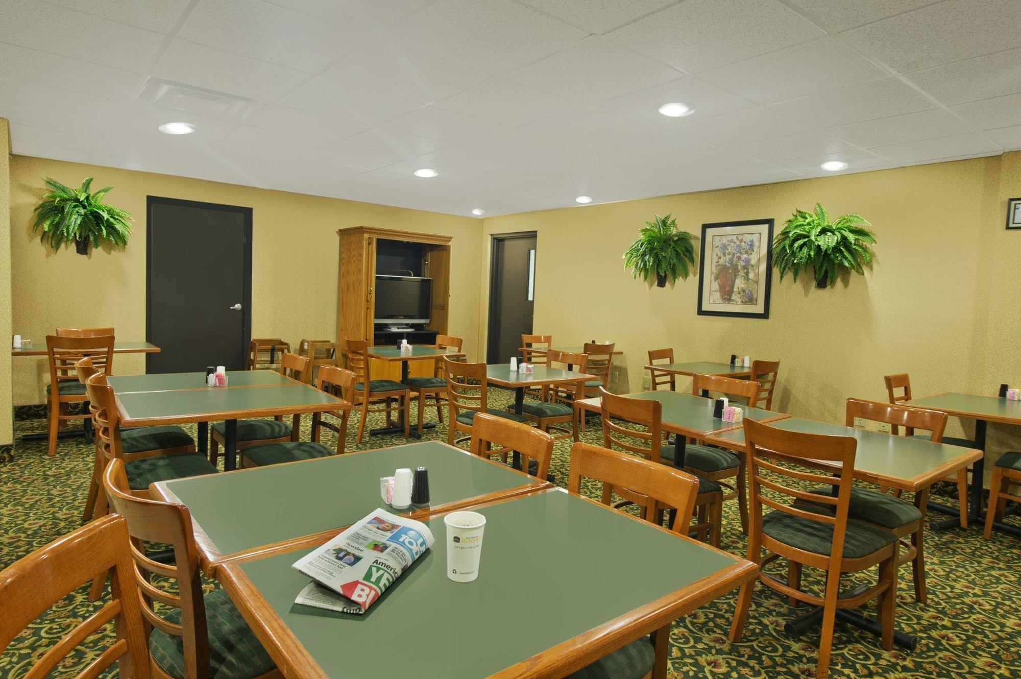 Rodeway Inn Barboursville Ngoại thất bức ảnh
